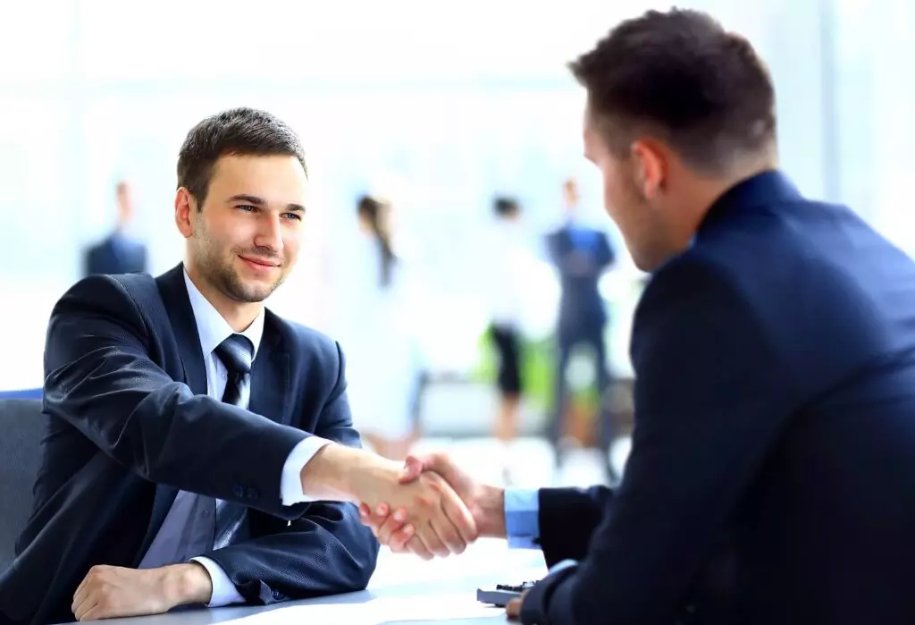 Actively search and establish contact with Exness brokers.積極搜尋同同 Exness 經紀建立聯絡。